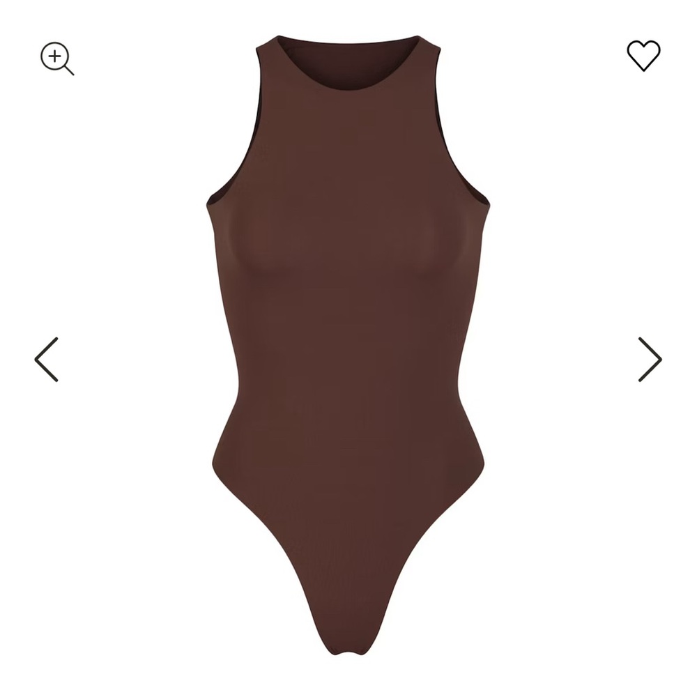 SKIMS Fits Everybody Bodysuit in Cocoa
